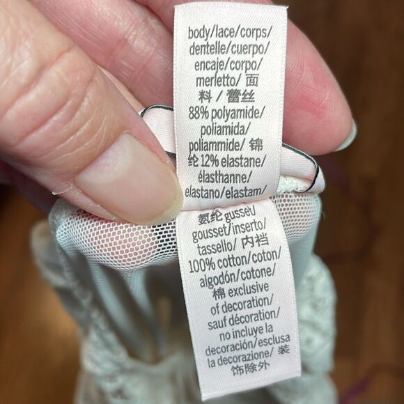 Victoria’s Secret ivory lace bodysuit, Teddy, Negligee, mesh, Small - Picture 7 of 7